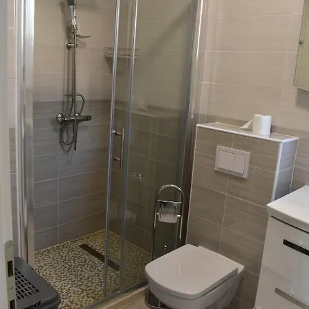 Zvonko Guest house 4*