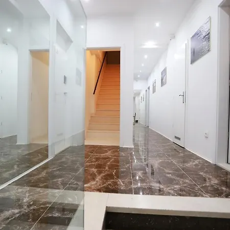 Guest house Zvonko Split