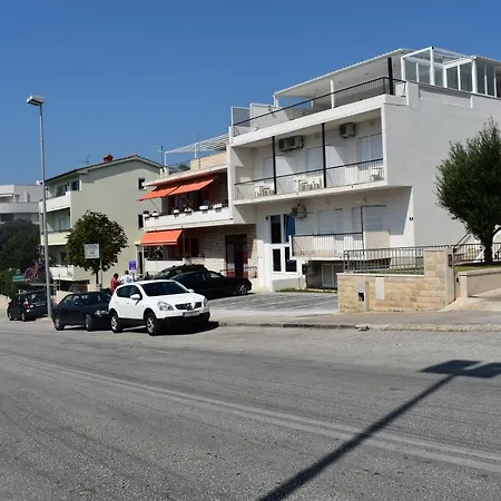 Zvonko Pensionat Split